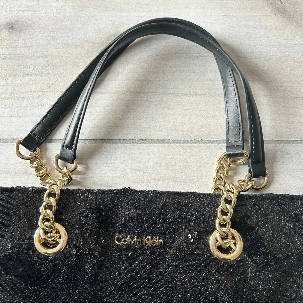 NWT Calvin Klein Black Sequins Medium Shoulder Handbag - Picture 3 of 8